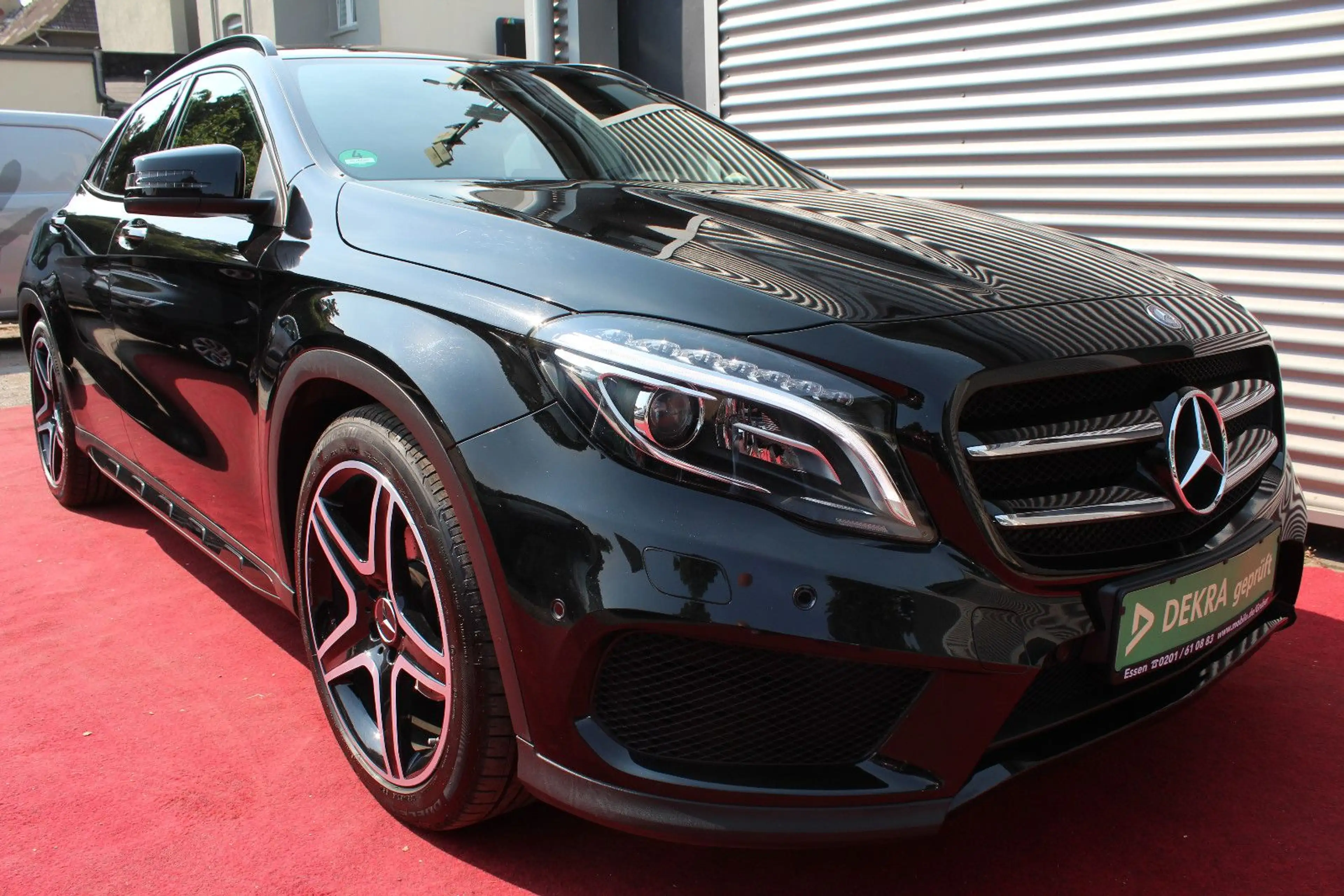 Mercedes-Benz GLA 200 AMG-STYLING NIGHT AHK PDC NAVI 19.ZOLL — photo 2