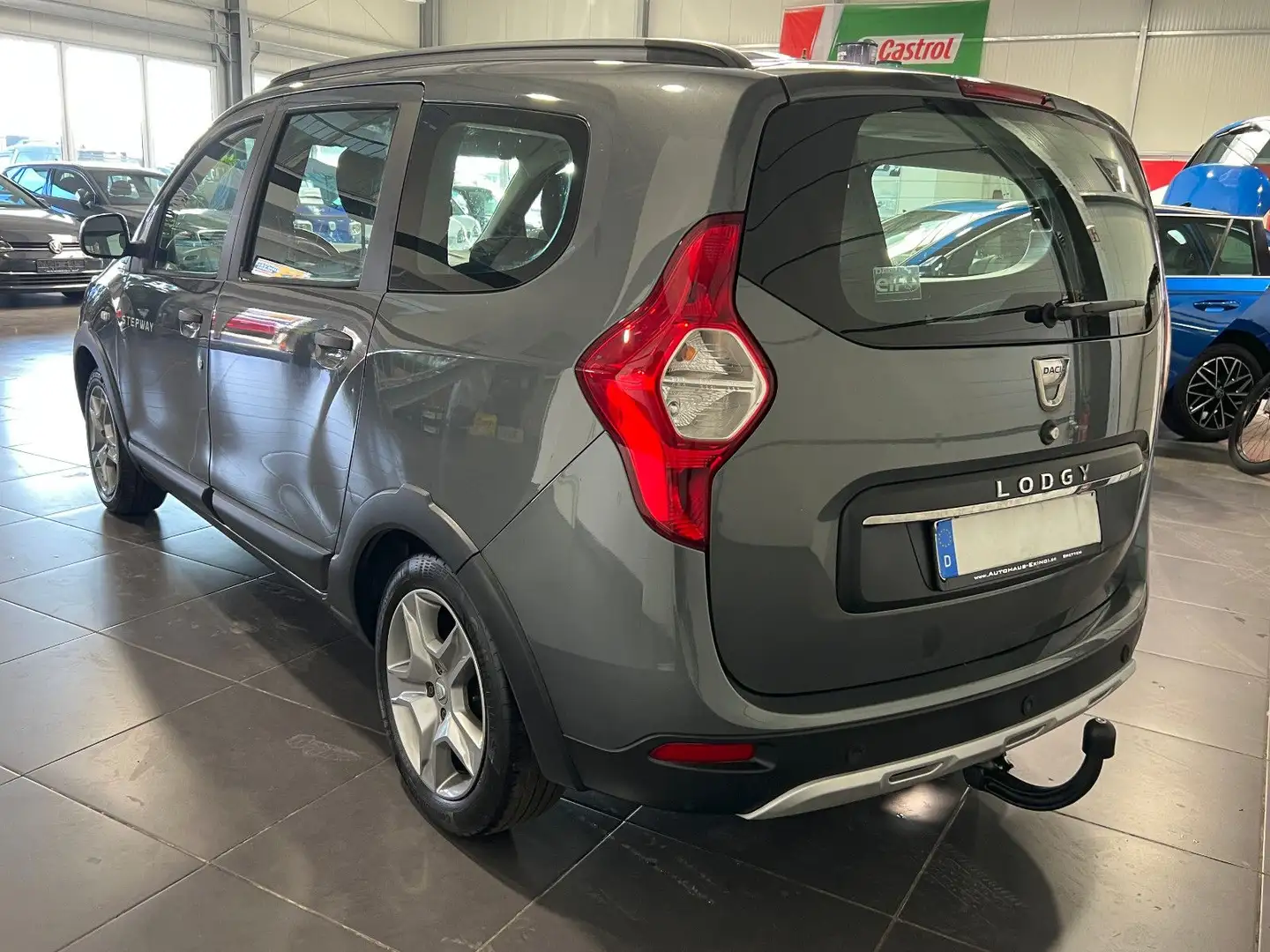 Dacia Lodgy 1.2 Stepway **Navi*Kamera*AHK*PDC*SHZ** Grau - 2