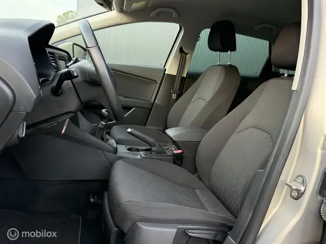Seat Leon view 4