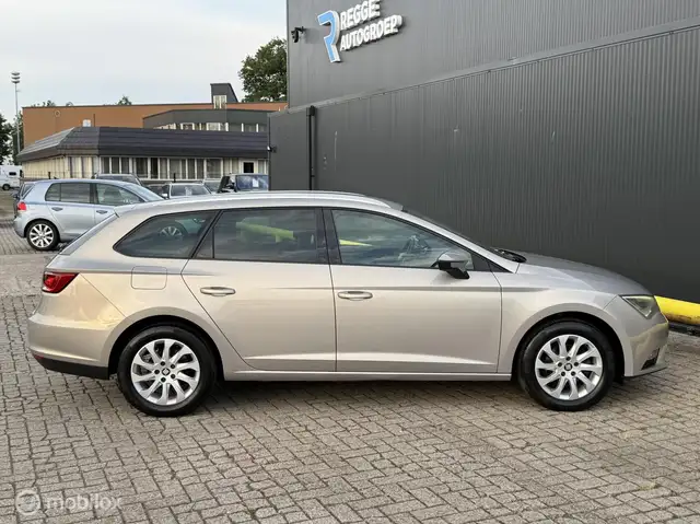 Seat Leon view 9