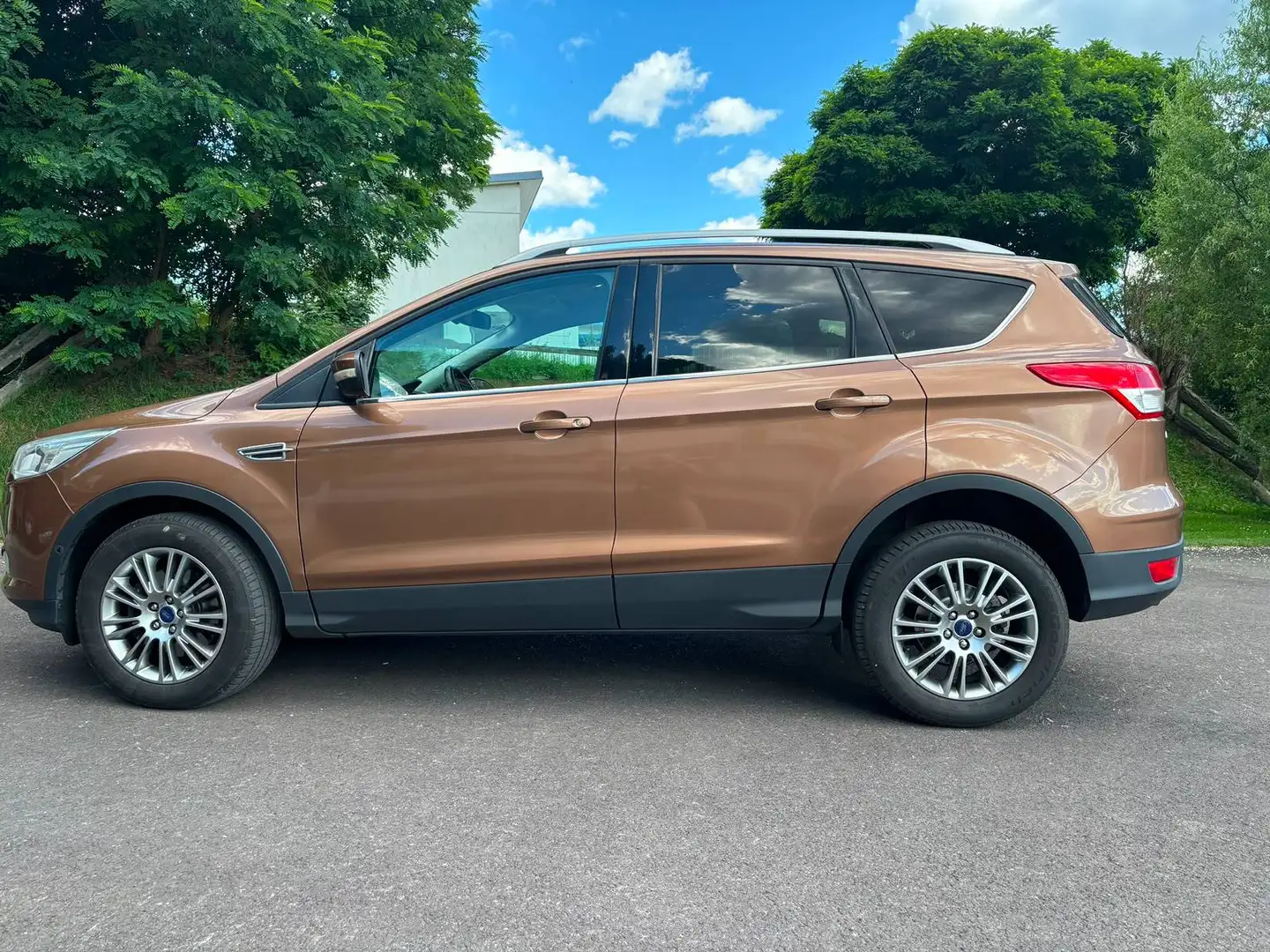 Ford Kuga Kuga 2,0 TDCi Titanium 4x4 Titanium Braun - 2