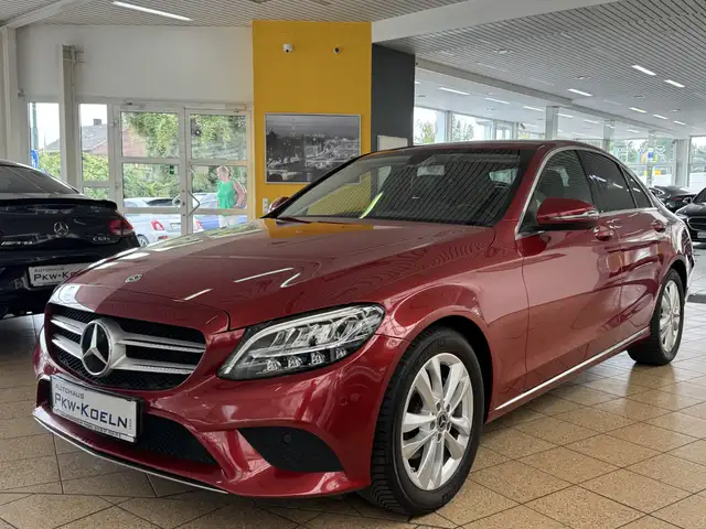 Mercedes-Benz C 200 d AVANTGARDE *KAMERA*NAVi*PDC*LEDER