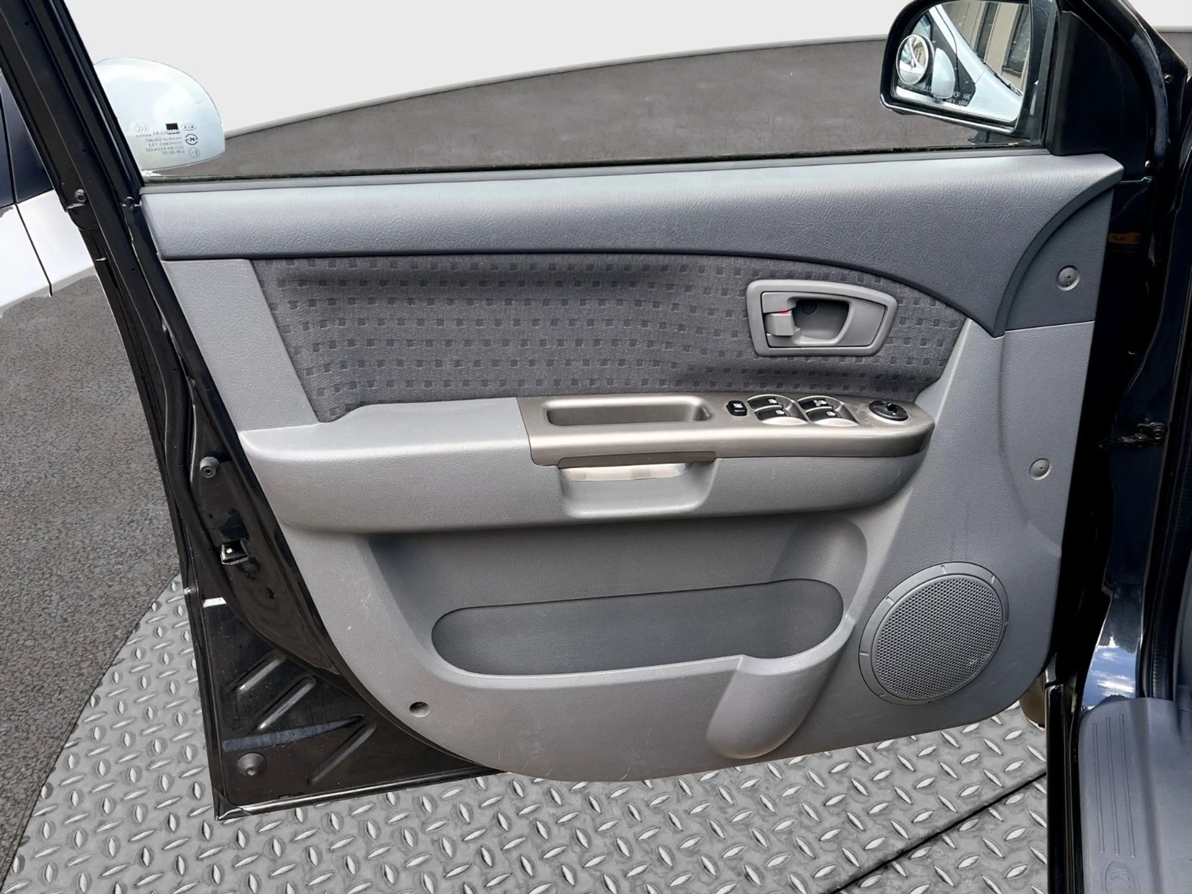 Kia Carens 2.0 16V EX*Automatik*Klima*Zahnriemen Neu — photo 9