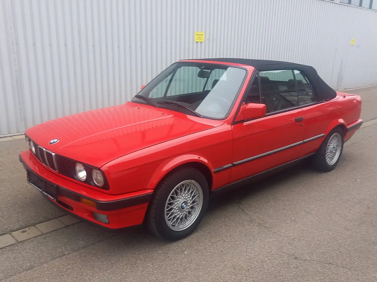 BMW 320i Cabrio Top Zustand optisch u technisch !, foto 2