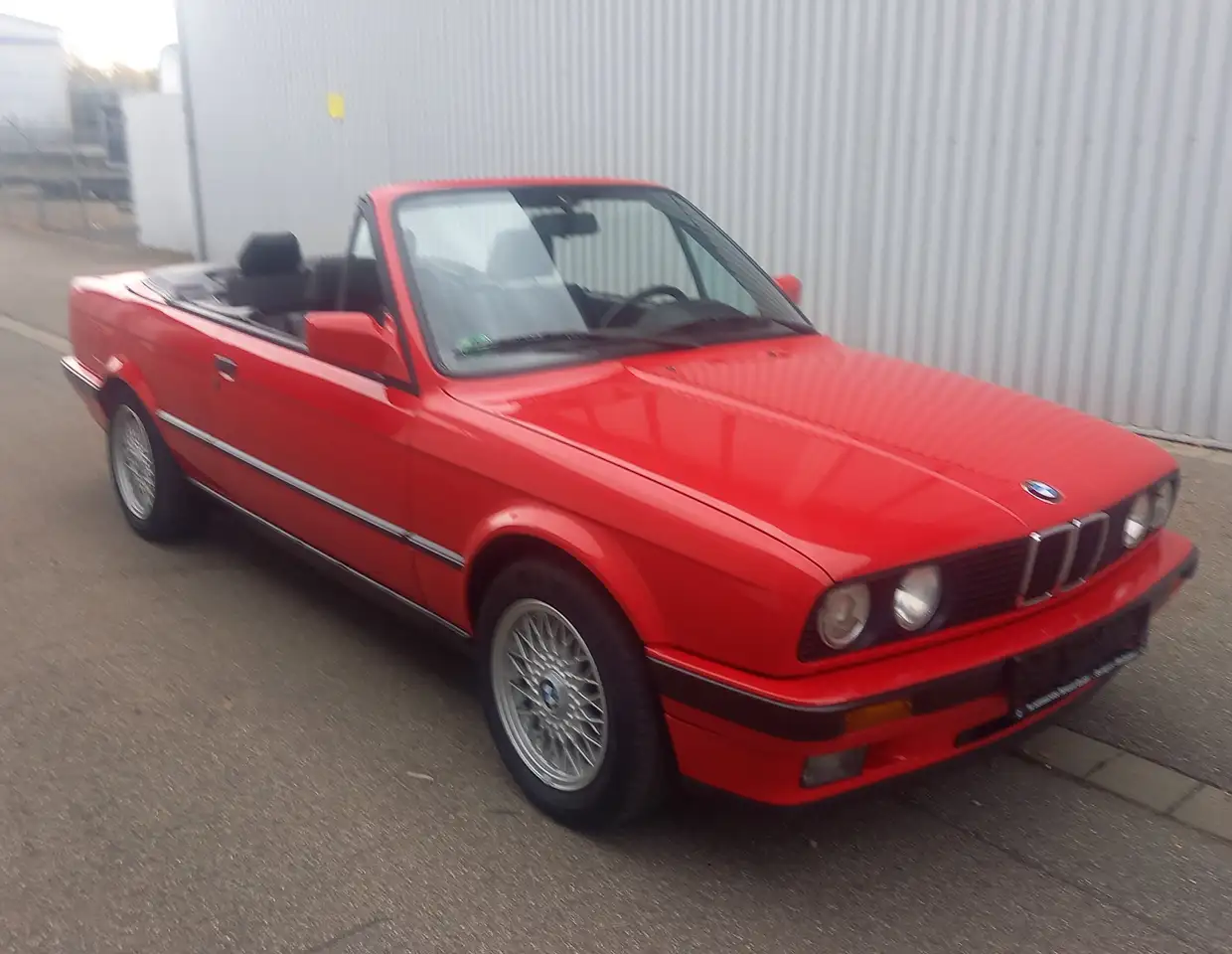 BMW 320i Cabrio Top Zustand optisch u technisch !, foto 9