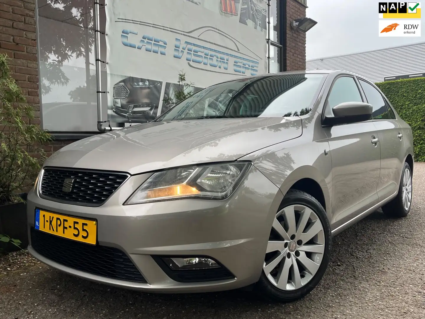 SEAT Toledo 1.2 TSI Businessline High|Clima|Cruise|Dab+|Pdc| Beige - 1
