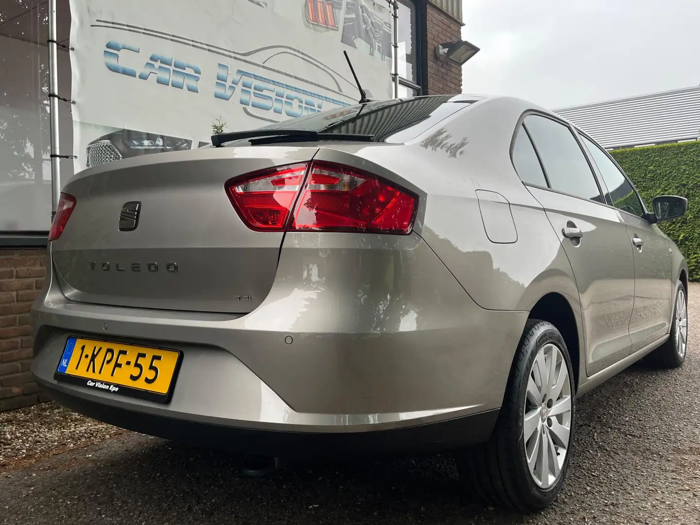 SEAT Toledo 1.2 TSI Businessline High|Clima|Cruise|Dab+|Pdc| Beige - 2