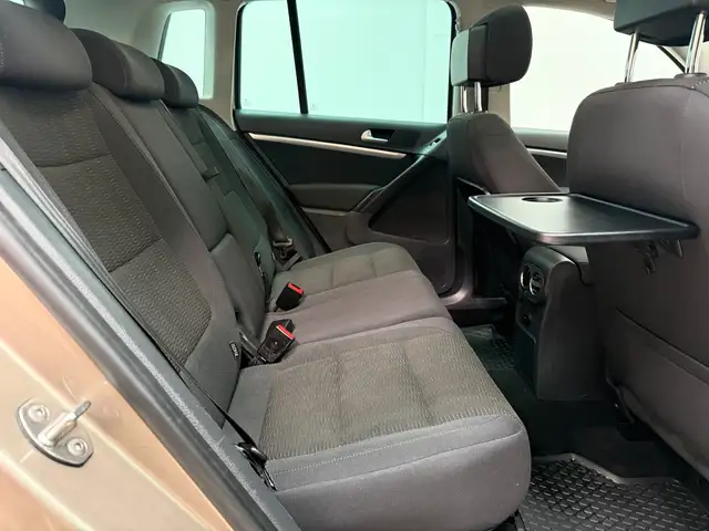 Volkswagen Tiguan view 14