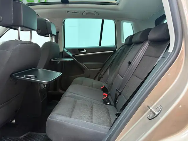 Volkswagen Tiguan view 13
