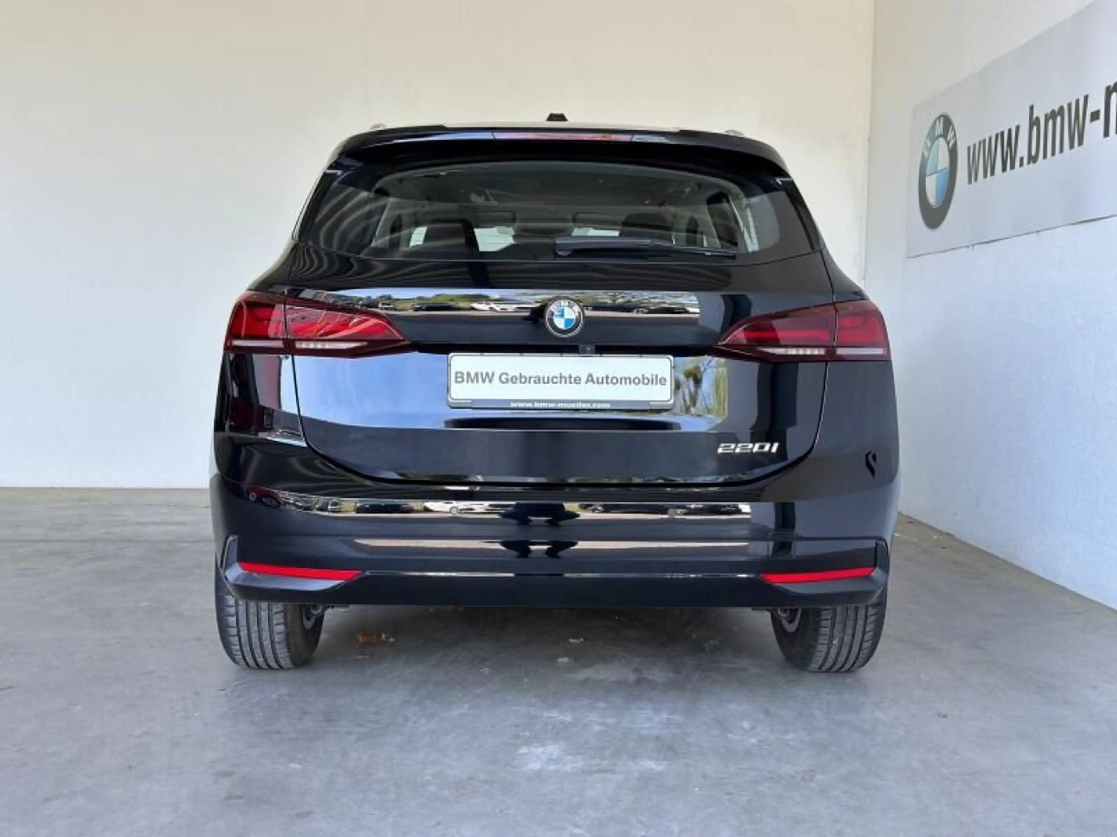 BMW 220 i Active Tourer Navi/LED/RFK/SHZ/Apple — photo 6