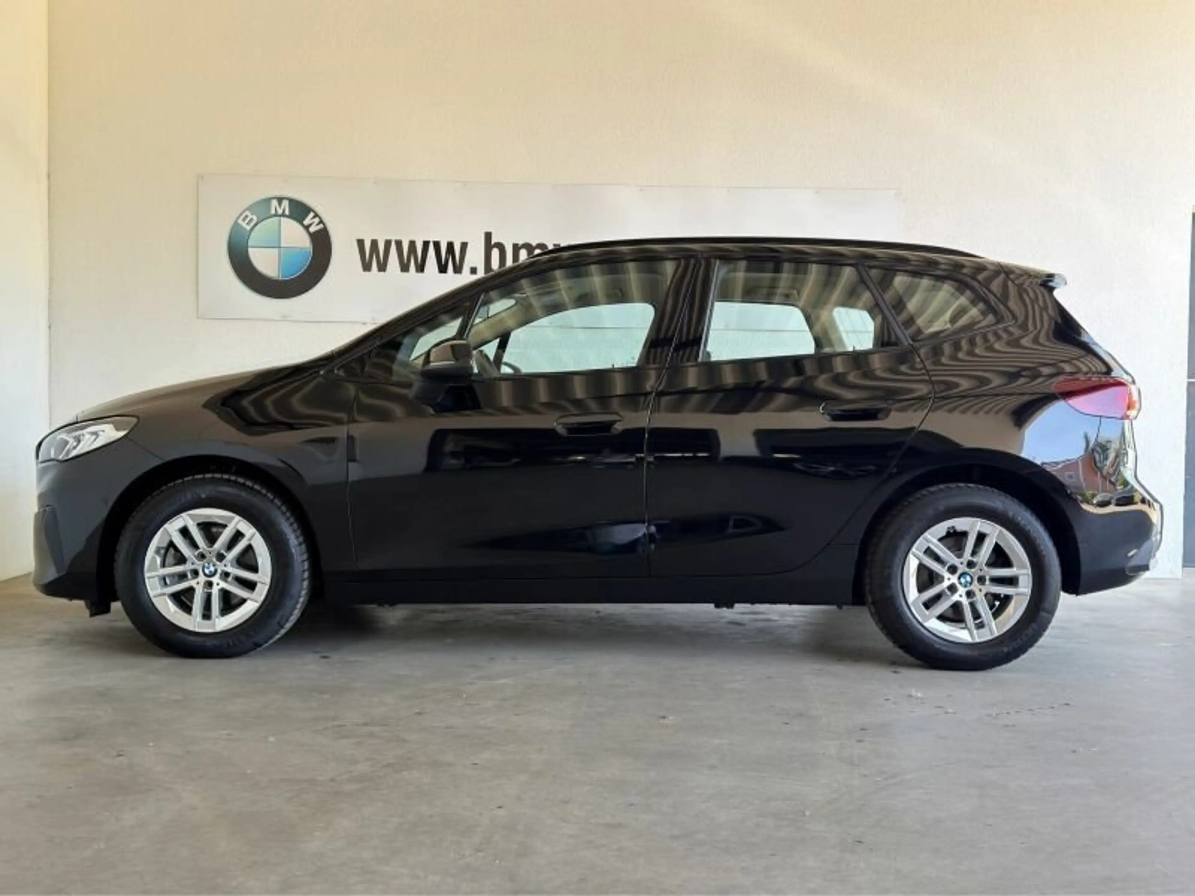 BMW 220 i Active Tourer Navi/LED/RFK/SHZ/Apple — photo 15