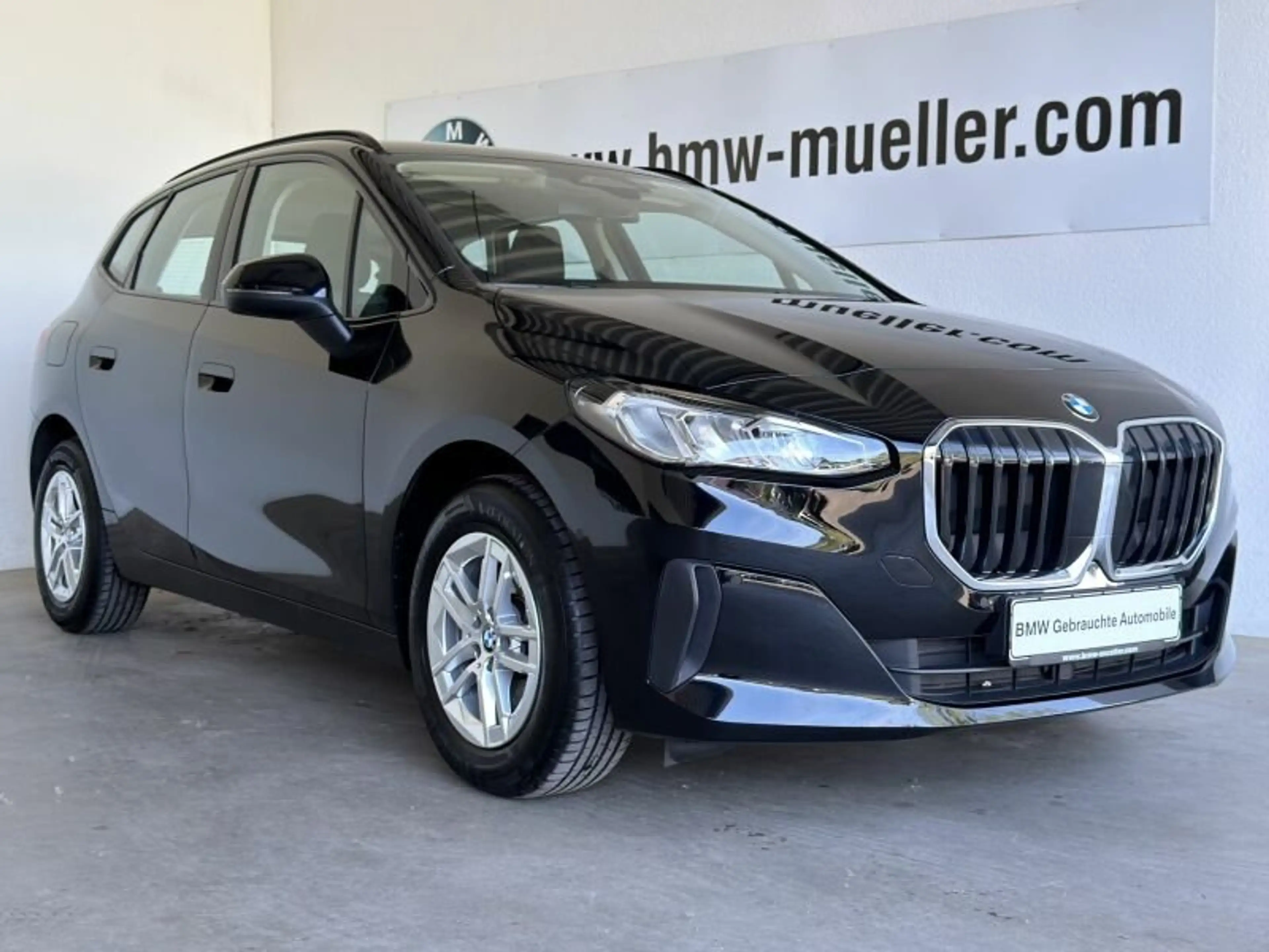 BMW 220 i Active Tourer Navi/LED/RFK/SHZ/Apple — photo 2