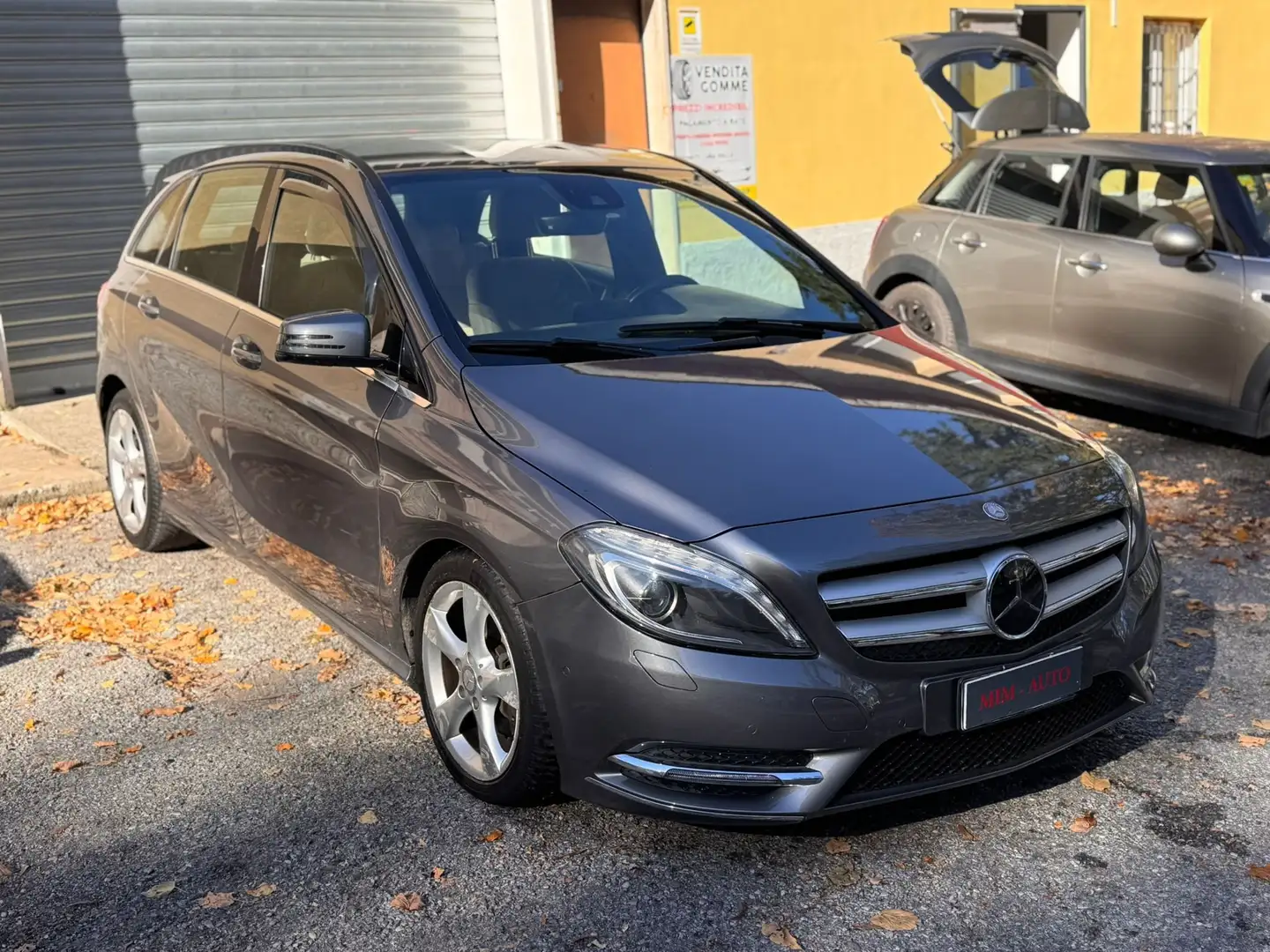 Mercedes-Benz B 180 Classe B180CDI AUTOMATICA Premium GARANZIA 1 ANNO Grijs - 2