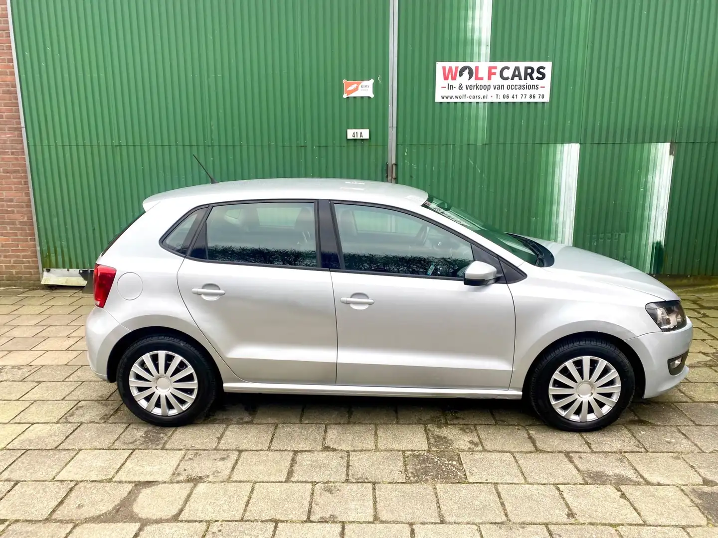 Volkswagen Polo 1.2 TSI Highline | Airco | APK | 6 BAK | Cruise Co Grijs - 2
