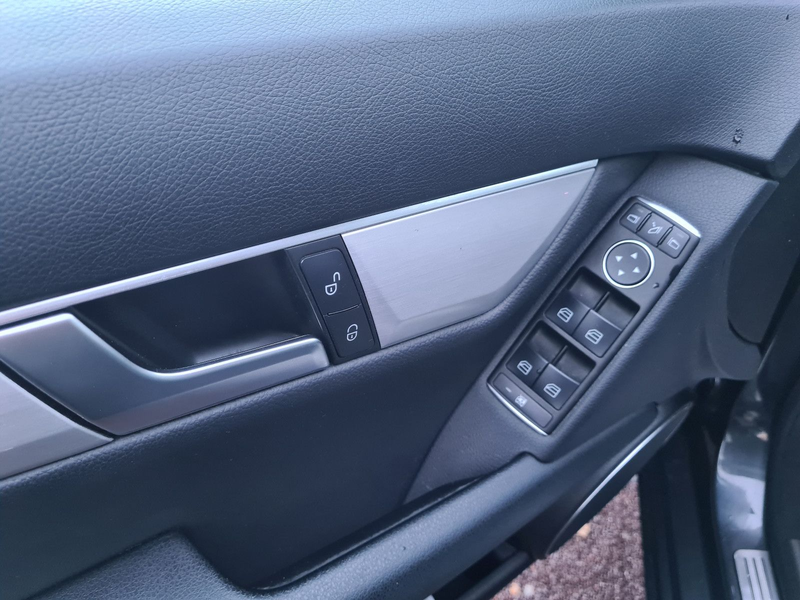 Mercedes-Benz C 200 T CGI Avantgarde Automatrik 7G-T 1.HAND — photo 13