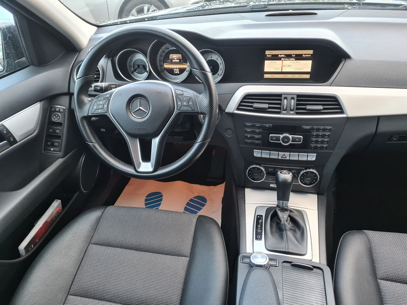 Mercedes-Benz C 200 T CGI Avantgarde Automatrik 7G-T 1.HAND — photo 4