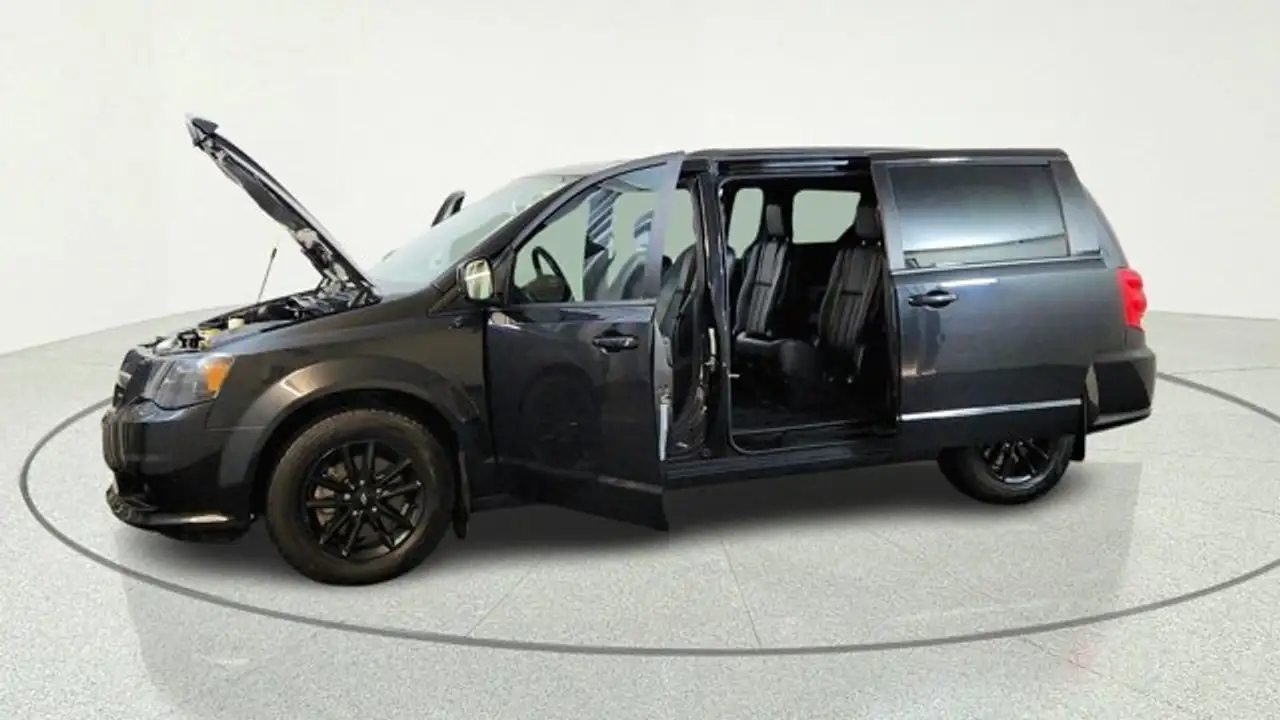 Dodge Grand Caravan снимка Dodge Grand Caravan