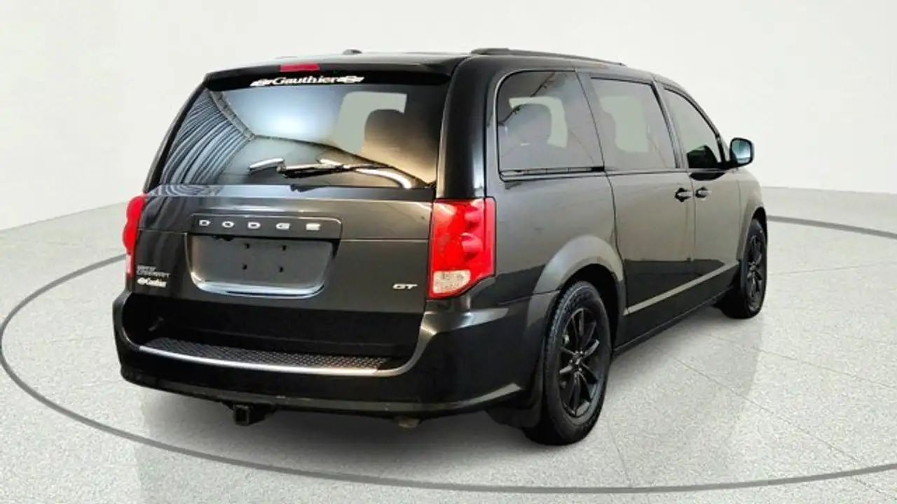 Dodge Grand Caravan снимка Dodge Grand Caravan
