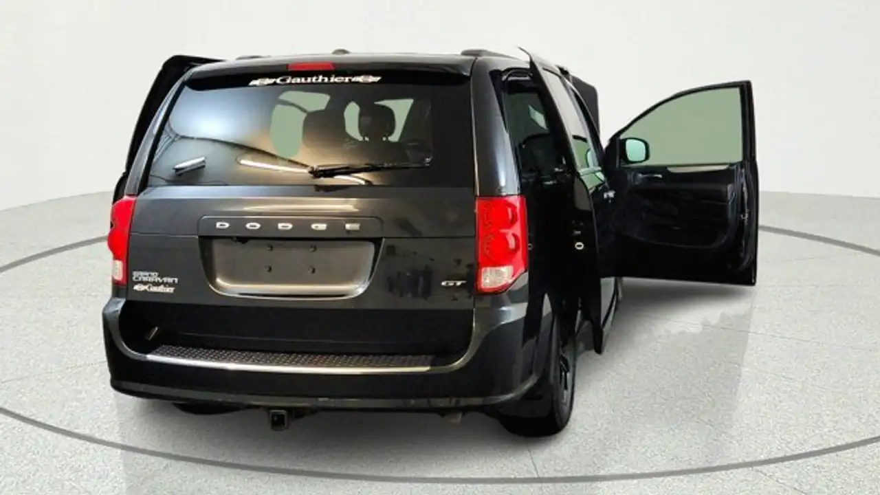 Dodge Grand Caravan снимка Dodge Grand Caravan