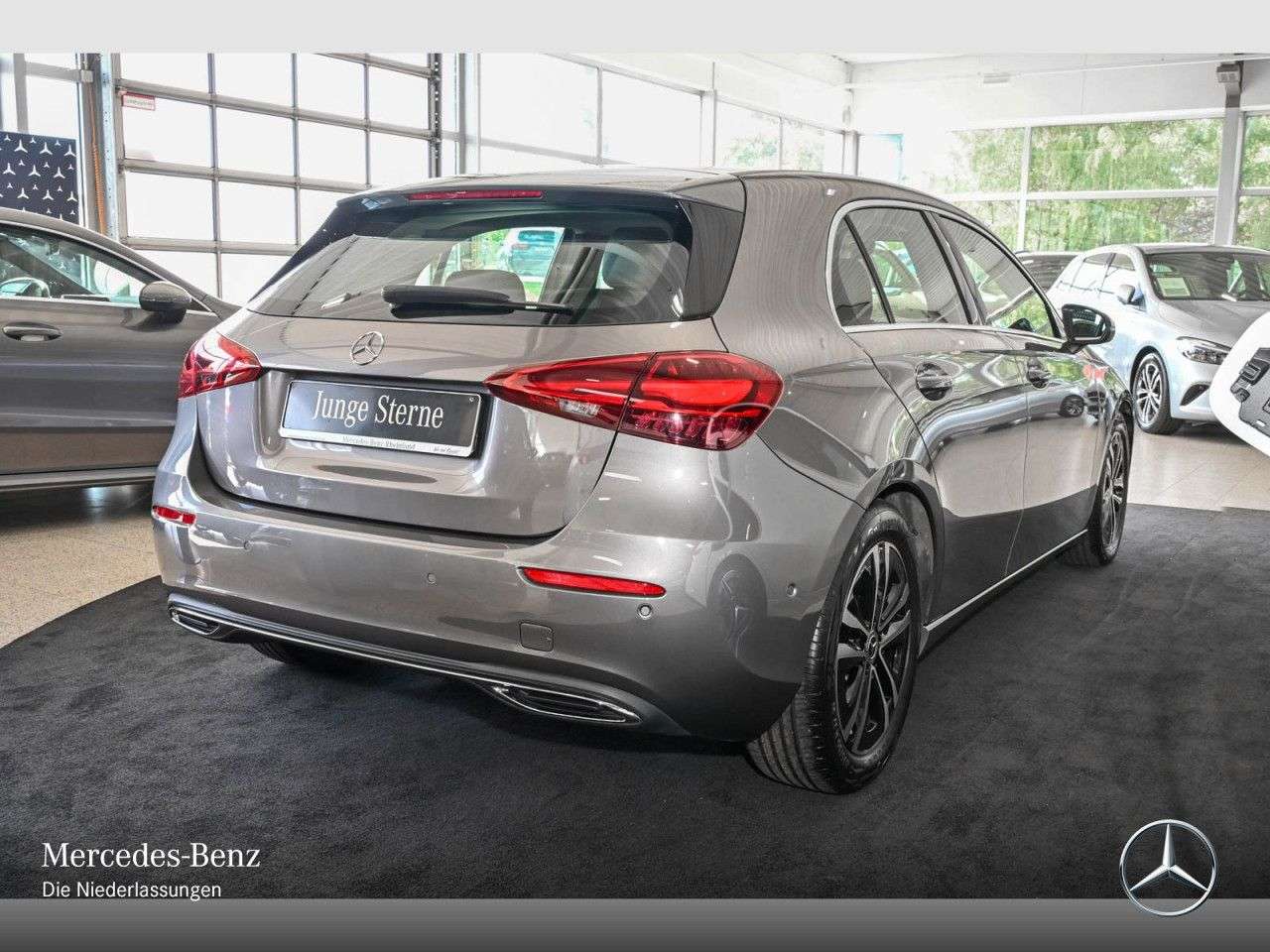 Mercedes-Benz A 180