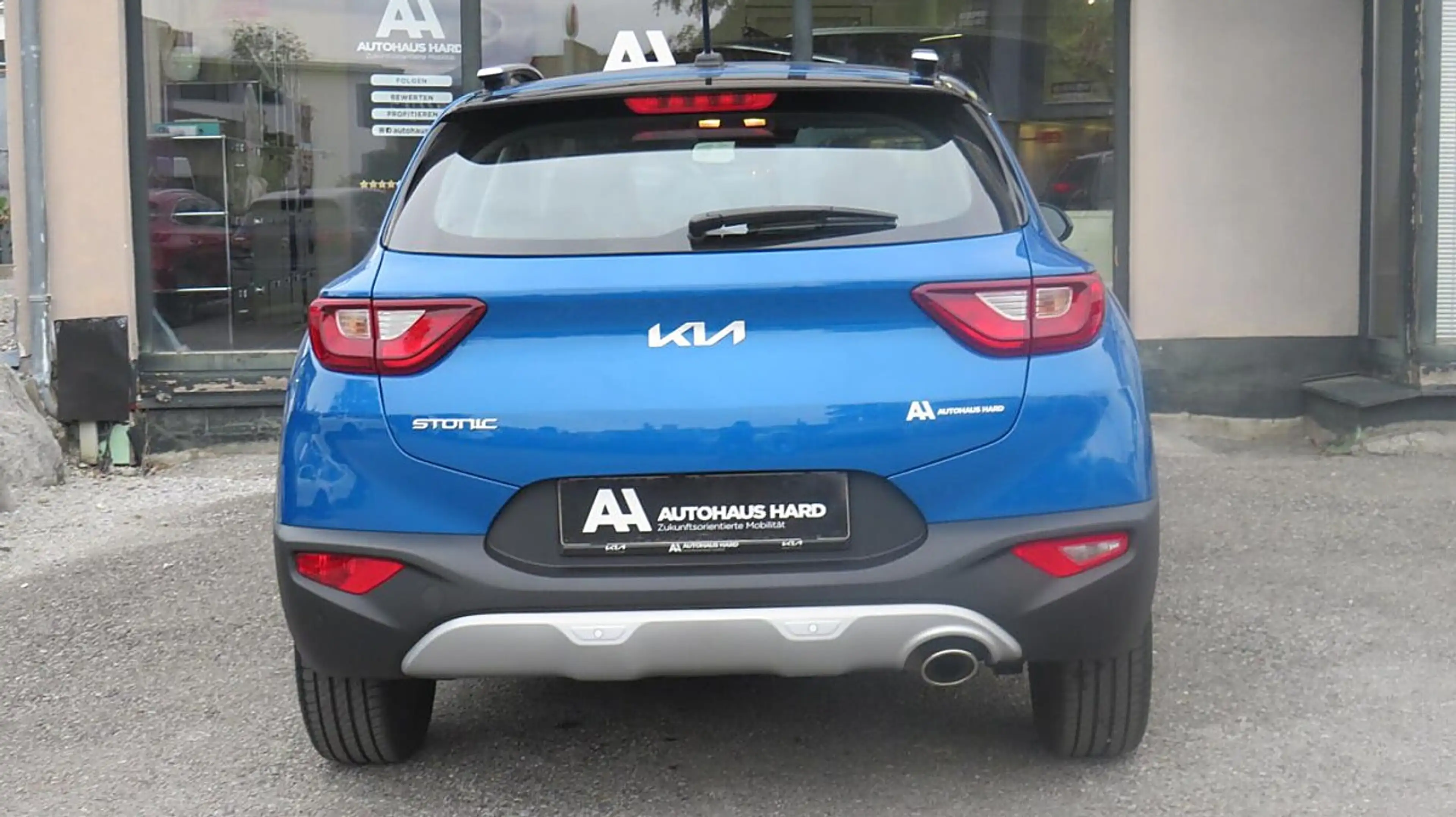 Kia Stonic 1,0 TGDI GPF ISG Silber MT6 | Erstbesitz | Serv... — photo 9