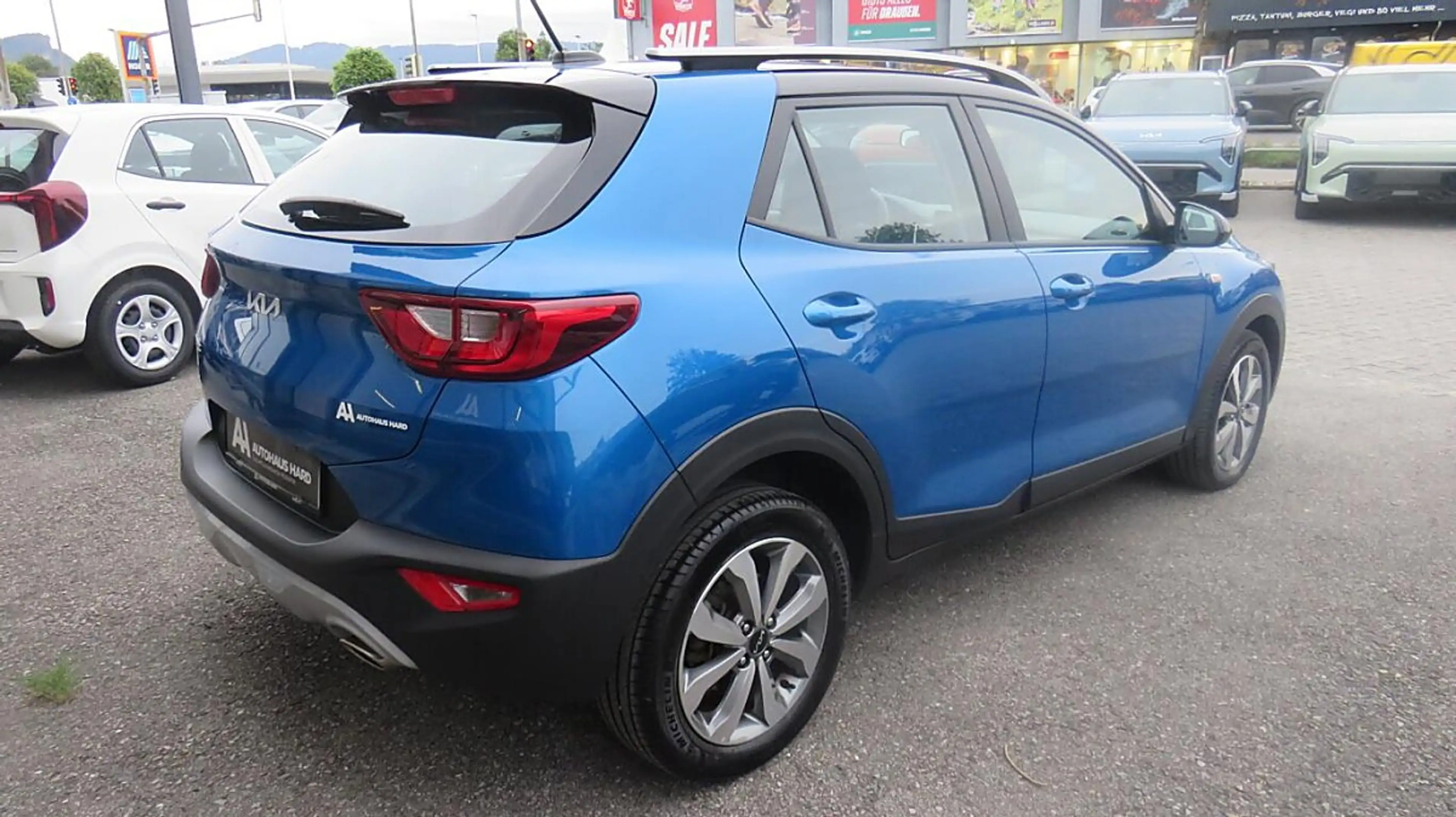 Kia Stonic 1,0 TGDI GPF ISG Silber MT6 | Erstbesitz | Serv... — photo 6