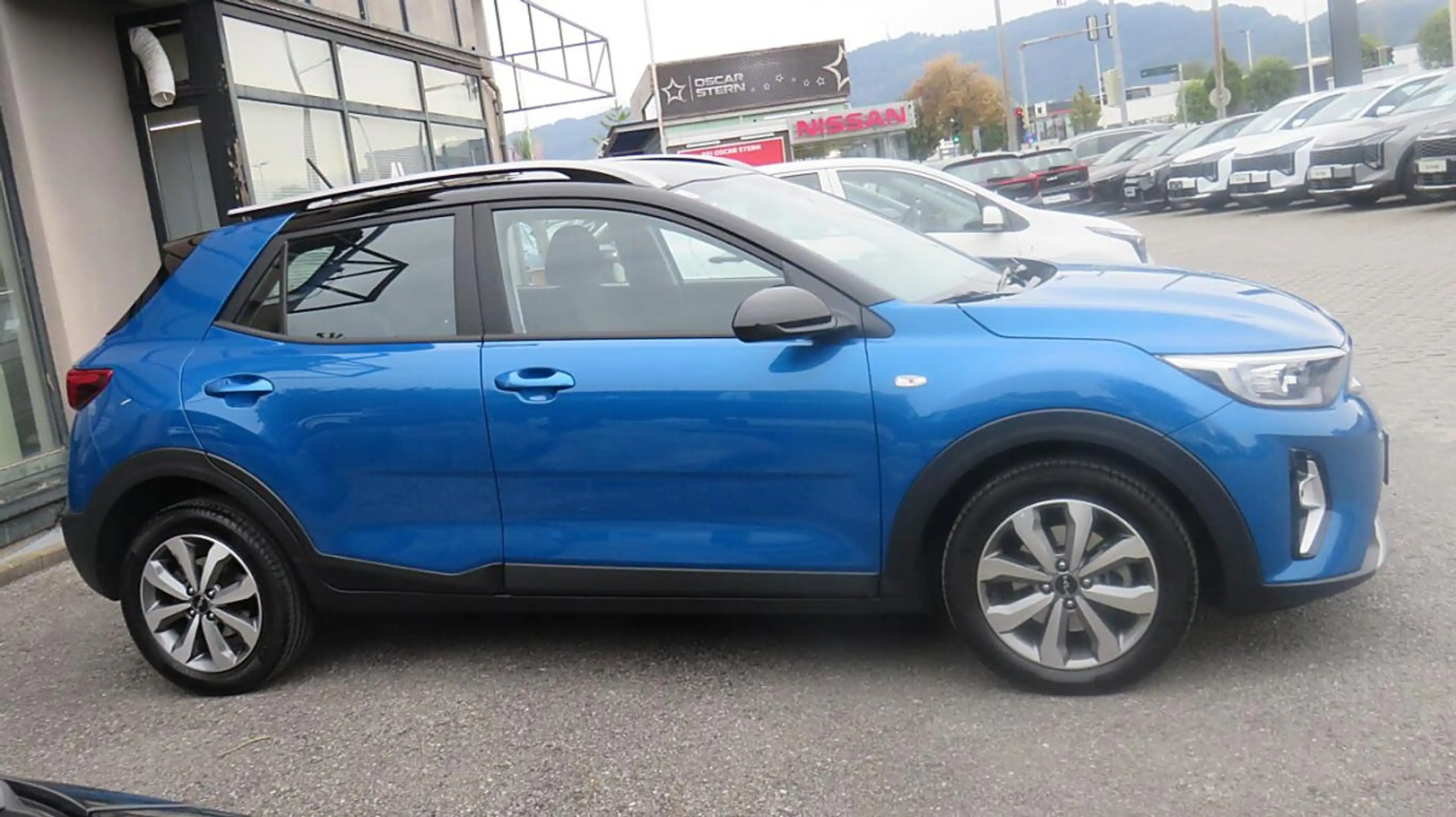 Kia Stonic 1,0 TGDI GPF ISG Silber MT6 | Erstbesitz | Serv... — photo 5