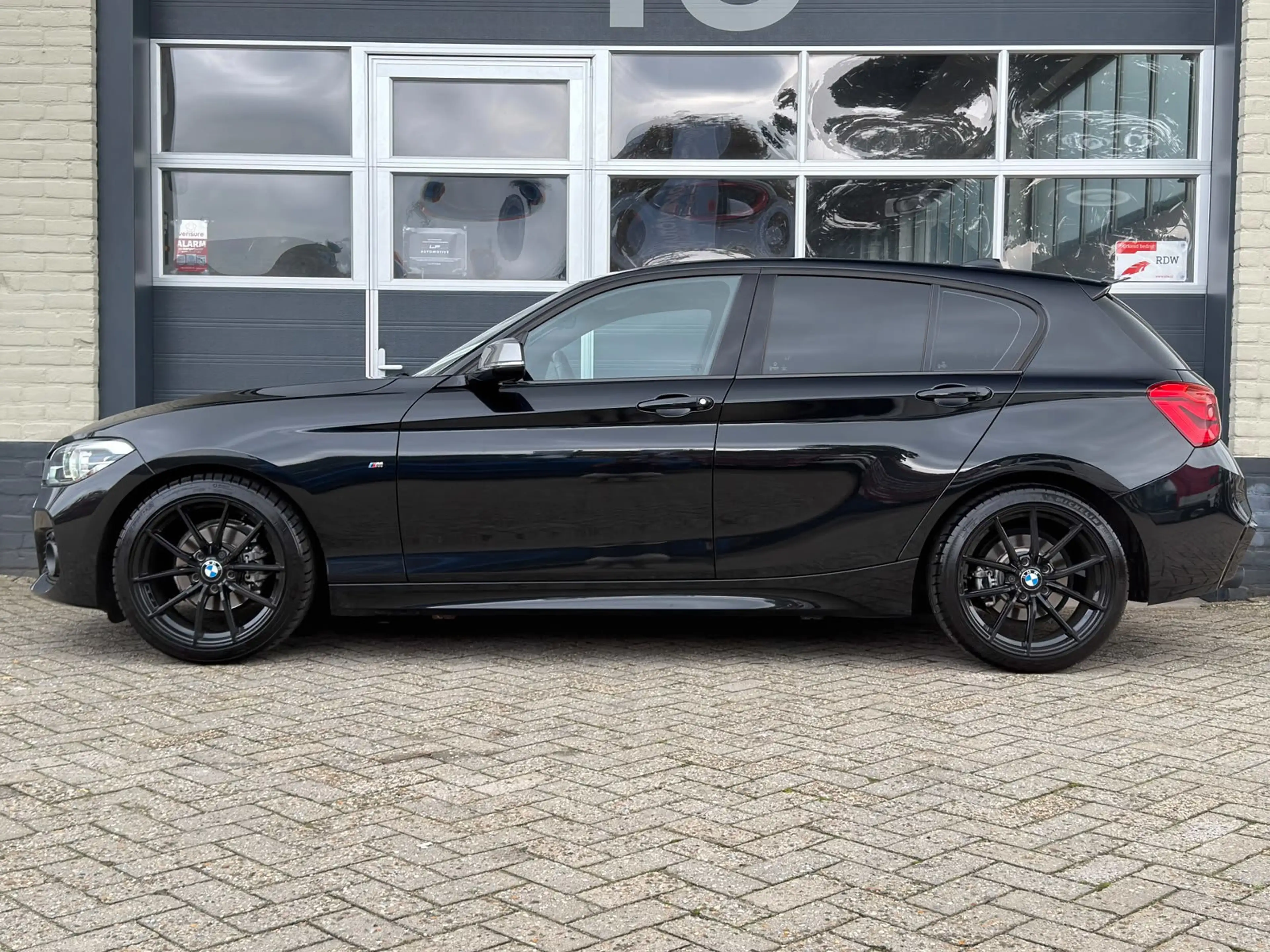 BMW 118 1-serie 118i High Exe. / M-pakket / NL-auto / Carp — photo 8