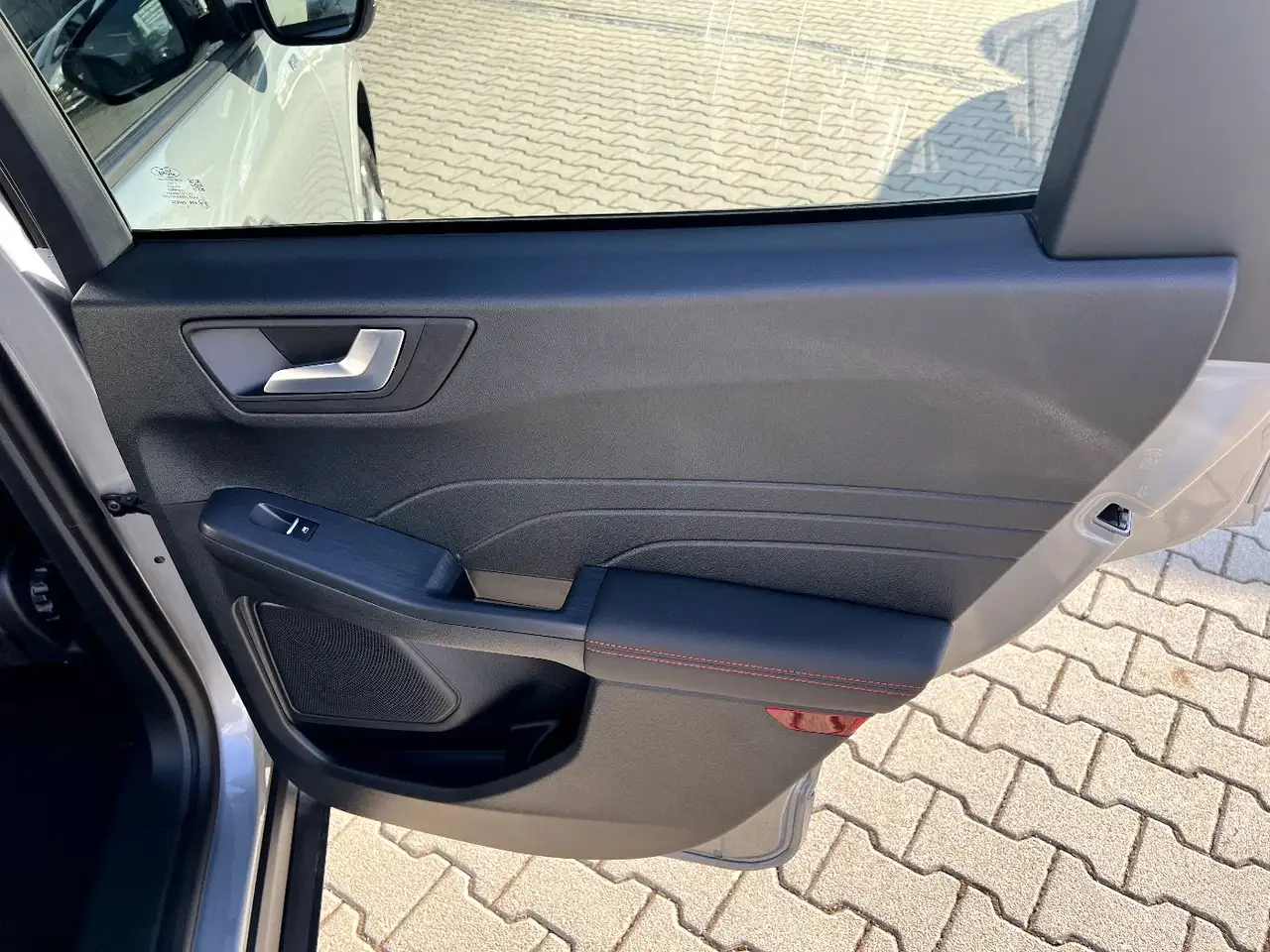 Ford Kuga 1.5 EcoBoost ST-Line LED Navi Kamera Sitzh. 14