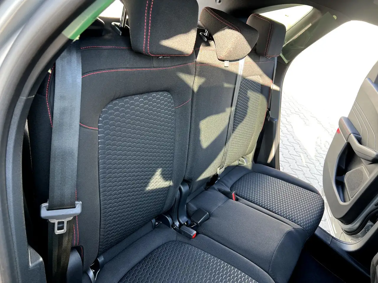 Ford Kuga 1.5 EcoBoost ST-Line LED Navi Kamera Sitzh. 16