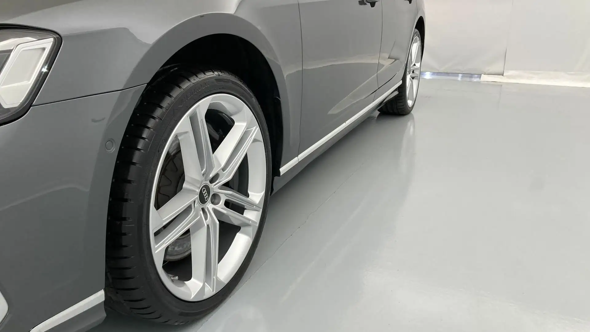 Audi S8 TFSI quattro Tiptronic Argent - 2