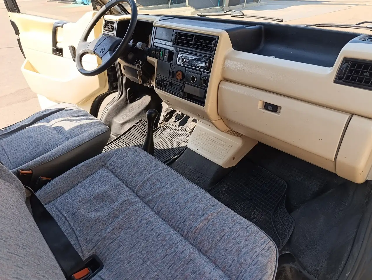 Volkswagen T4 Caravelle 9 Sitzer NEUES PICKERL, foto 11