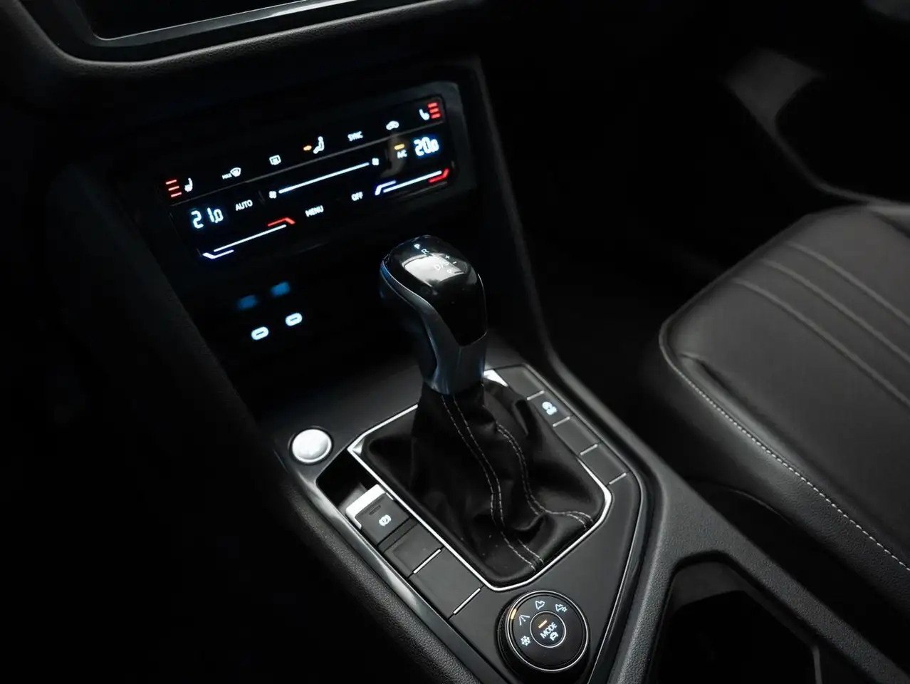 Volkswagen Tiguan снимка Volkswagen Tiguan