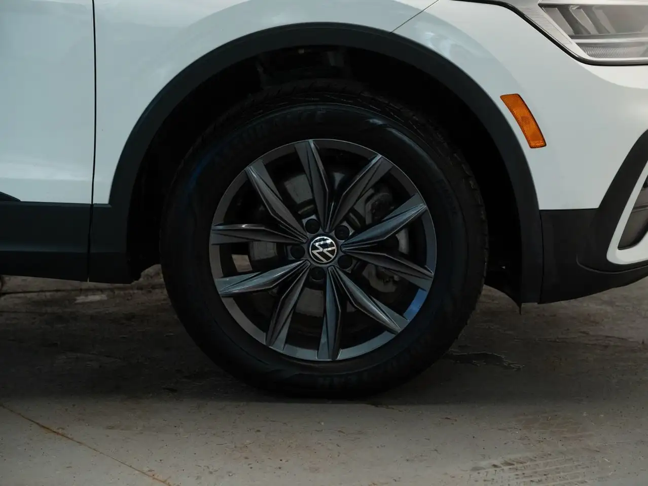 Volkswagen Tiguan снимка Volkswagen Tiguan