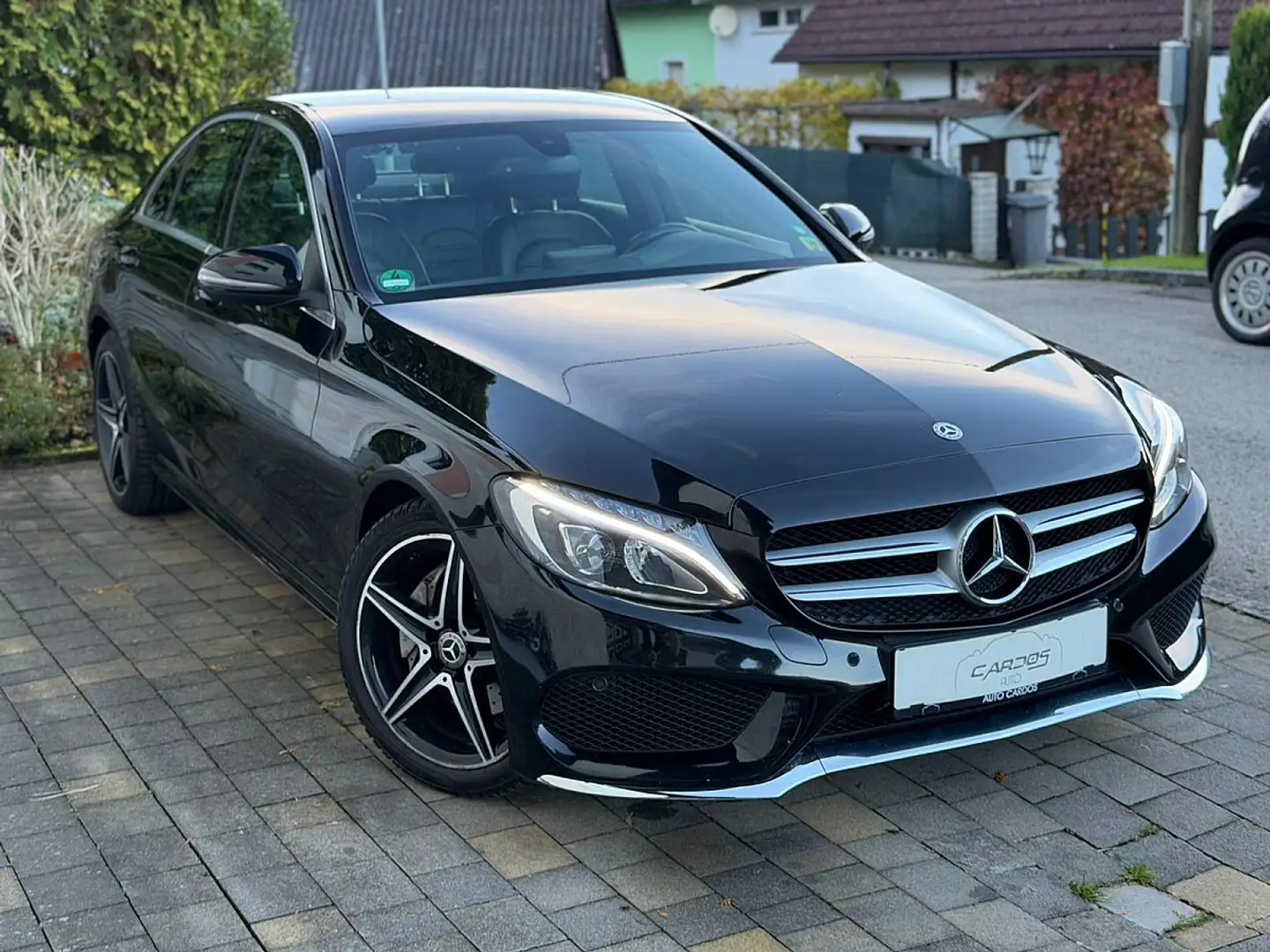 Mercedes-Benz C 180 d Aut. AMG Line Schwarz - 1