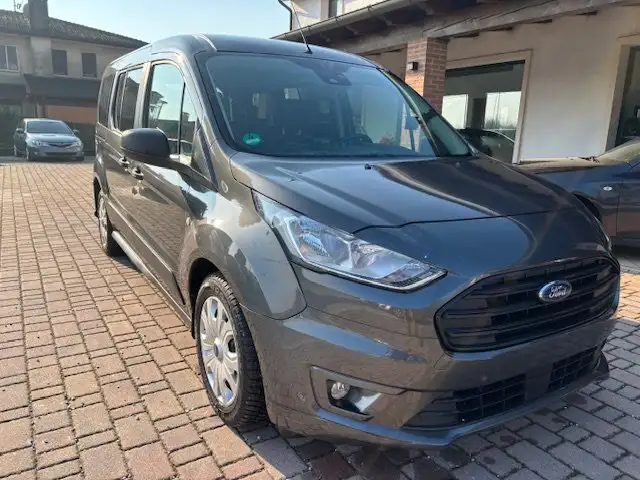 Ford Tourneo Connect 1.5  TDCI   74 KW  7  POSTI  TITANIUM