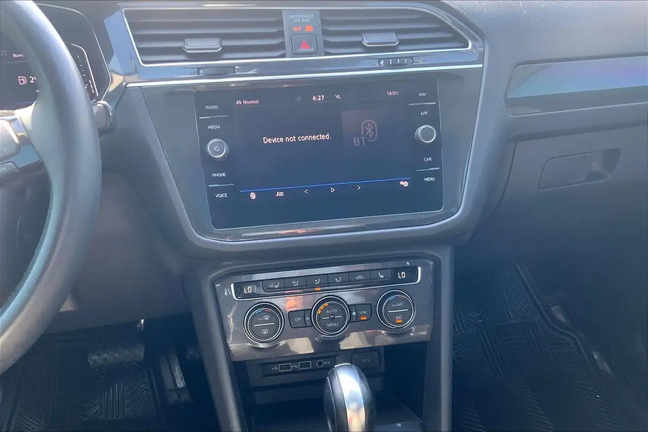 Volkswagen Tiguan снимка Volkswagen Tiguan