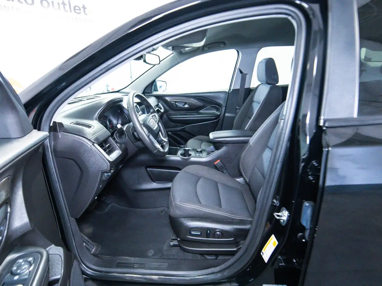 GMC Terrain photo GMC Terrain
