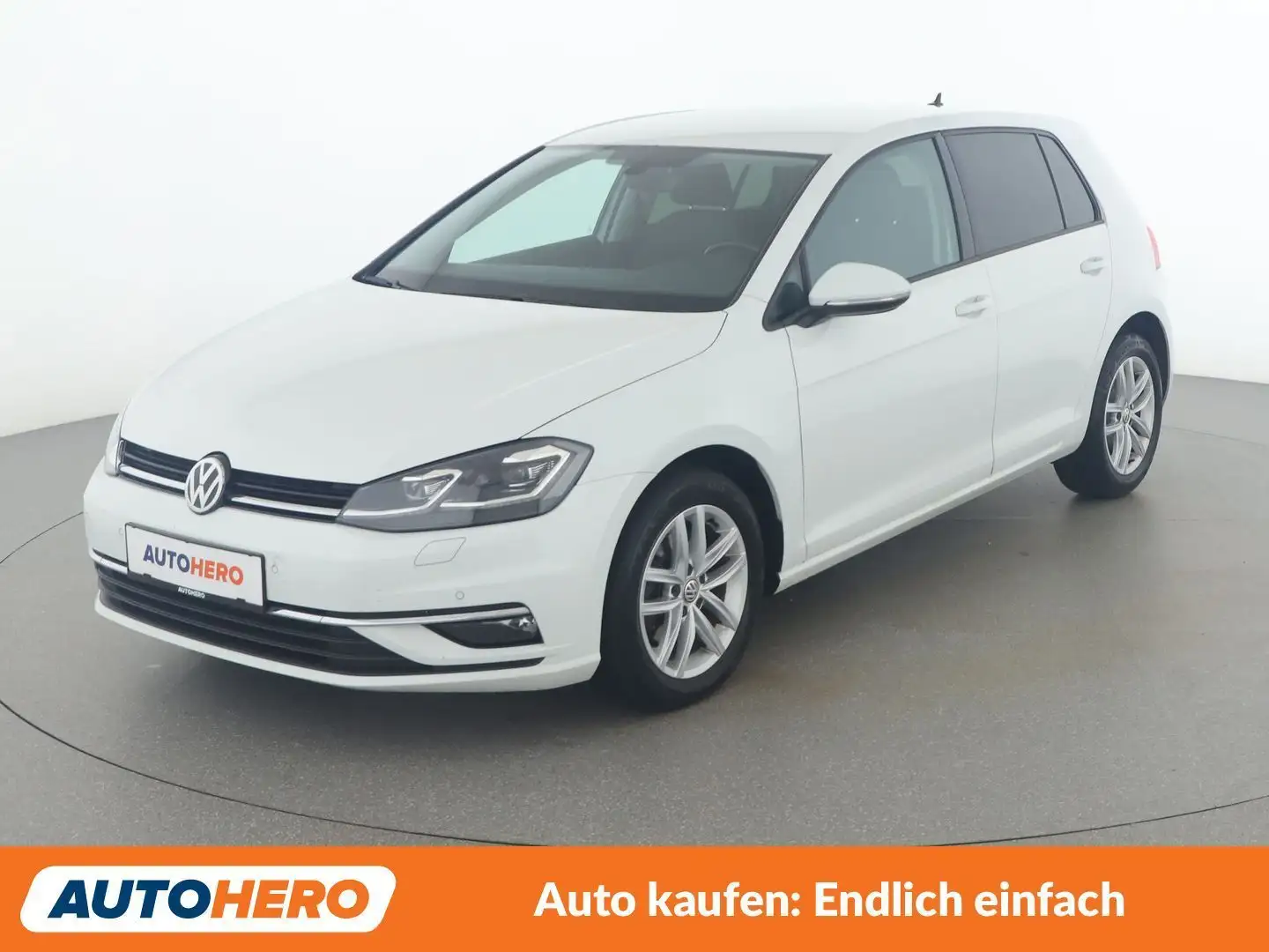 Volkswagen Golf 1.6 TDI Highline BlueMotion Tech Weiß - 1