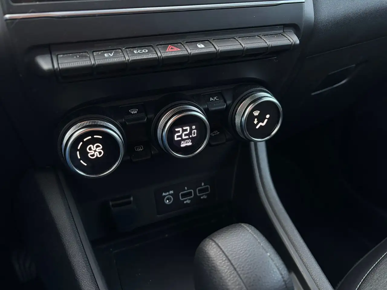 Renault Captur 1.6 E-Tech full hybrid Equilibre 145cv auto 13