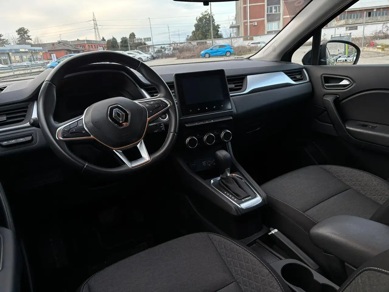 Renault Captur 1.6 E-Tech full hybrid Equilibre 145cv auto 4