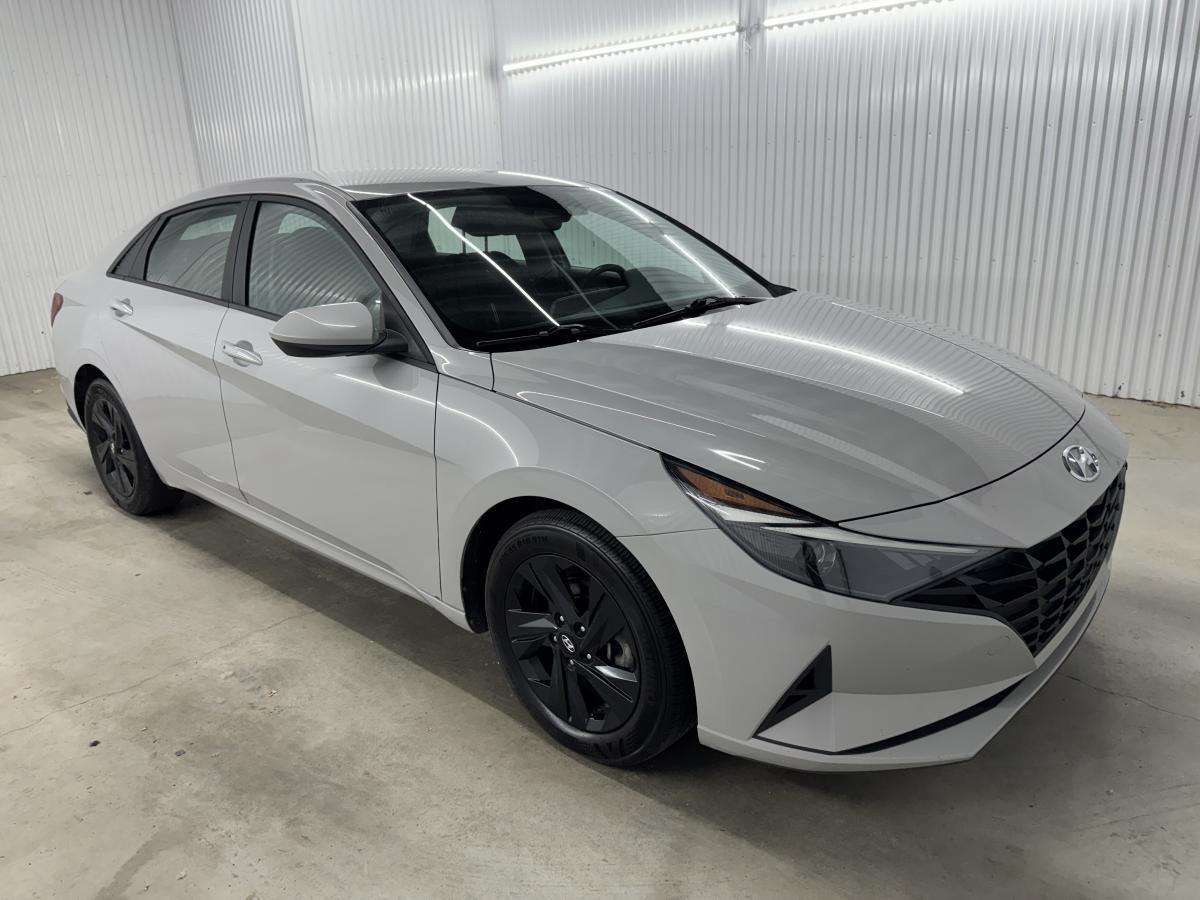 2023 Hyundai Elantra Preferred Mags A/C Caméra — снимка 1