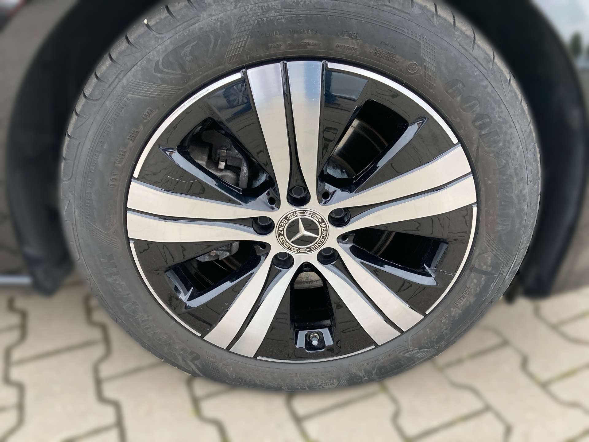 Mercedes-Benz C 200