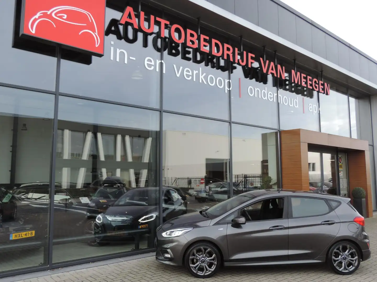 Ford Fiesta 1.0-T ST-Line 92.000km | Winterpack | PDC | Cruise Grijs - 2