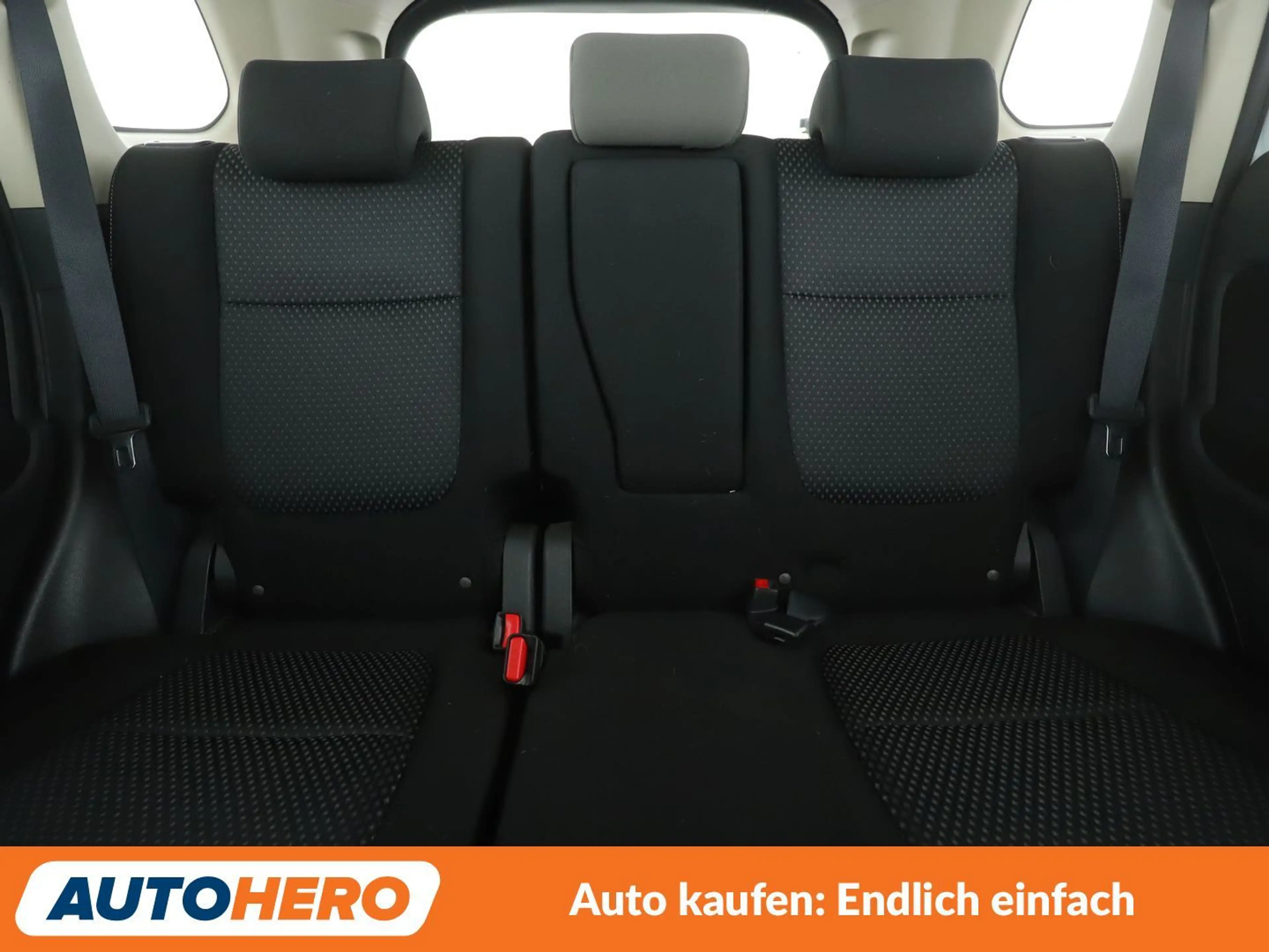 Mitsubishi Outlander 2.0 MIVEC Edition 100 2WD *TEMPO*CAM*SHZ*AHK*ALU* — photo 15