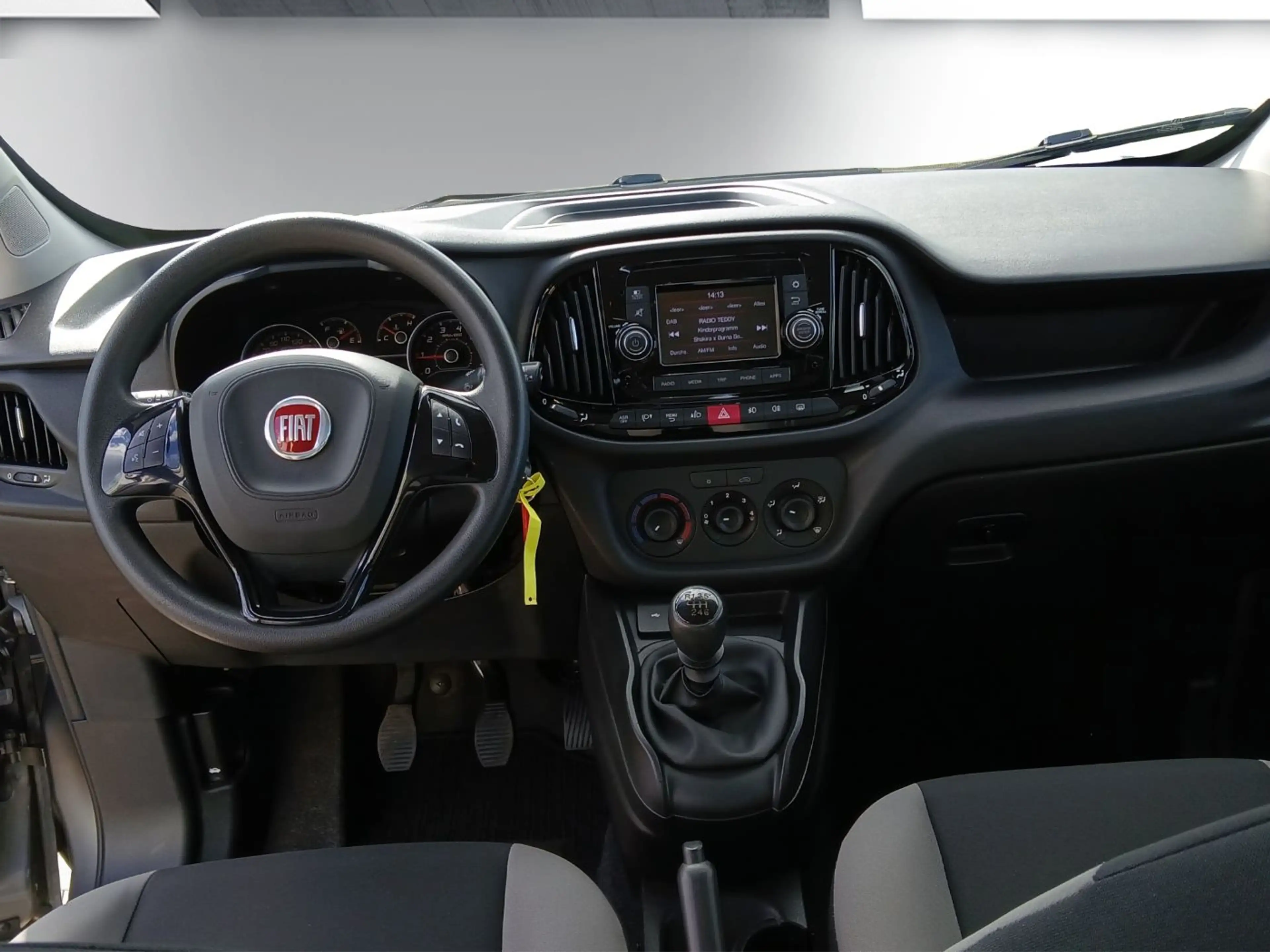Fiat Doblo Doblò Kombi SX 5-Sitzer Anhängerkupplung, Klima — photo 9
