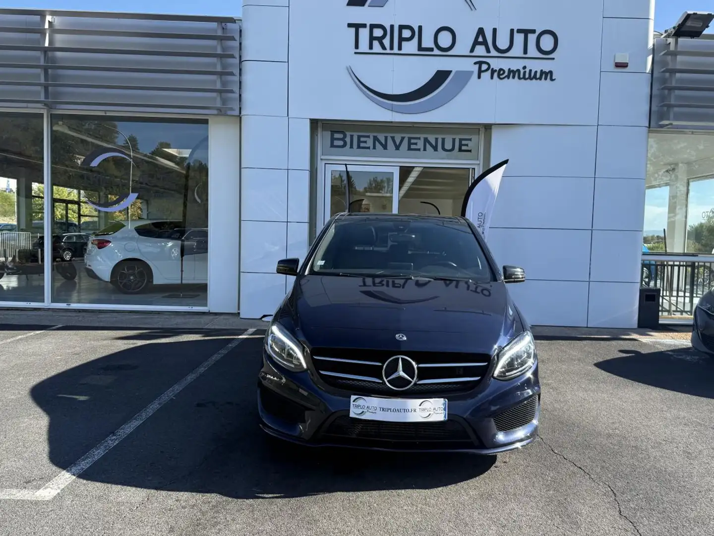 Mercedes-Benz B 200 B 200 d - BV 7G-DCT  BERLINE Fascination GPS + CAMERA AR + TOIT OUVRANT Bleu - 2