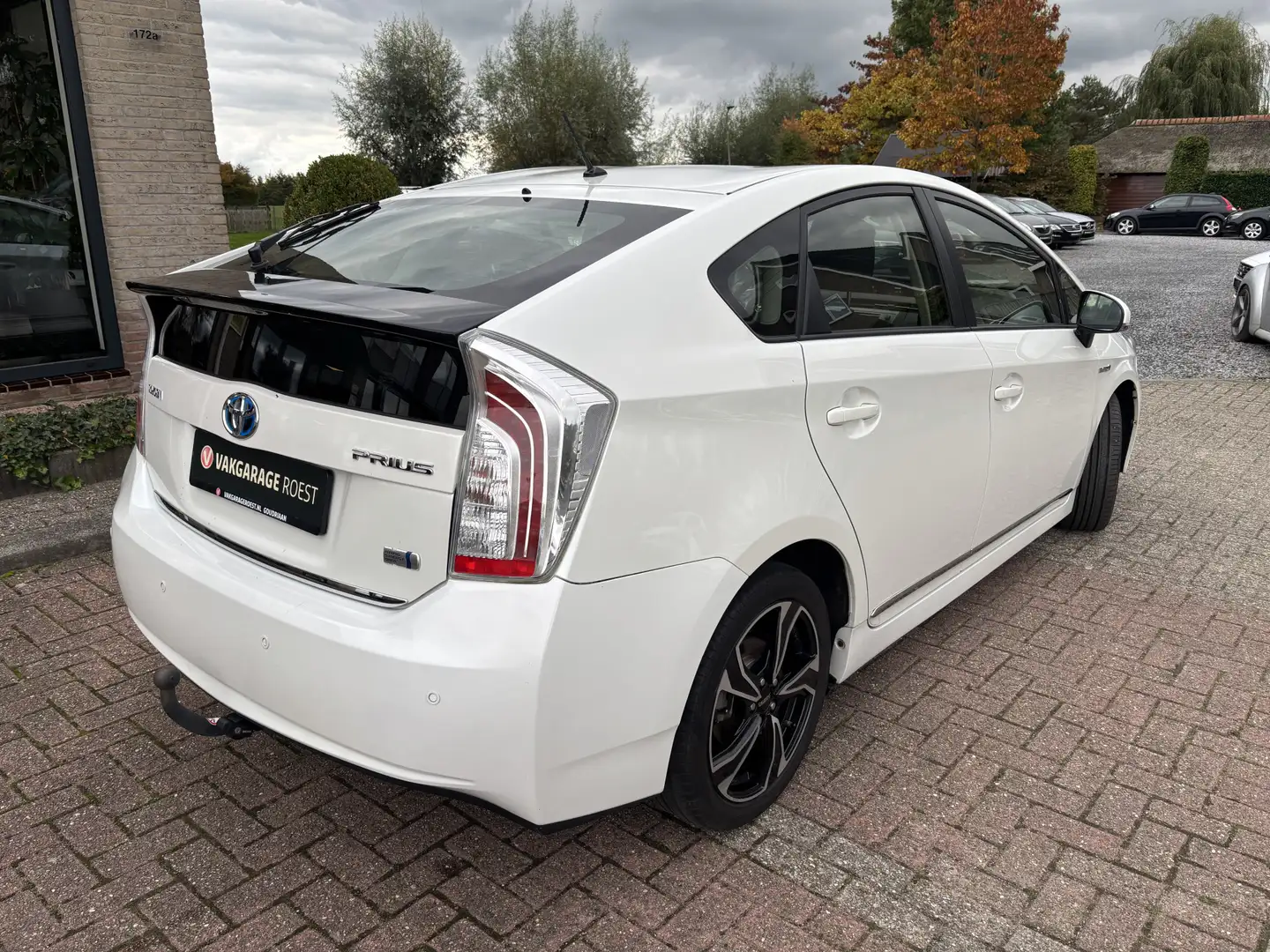 Toyota Prius 1.8 Hybrid Automaat Comfort Trekhaak / Camera / Na Wit - 2