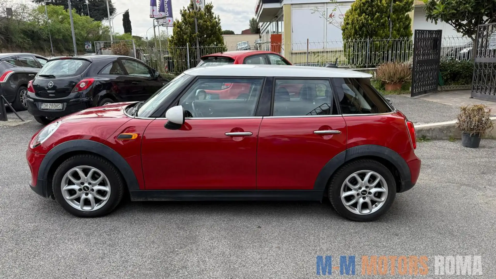 MINI Cooper D 1.5 Cooper D Business XL 5 porte Rojo - 2