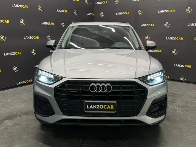 Audi Q5 view 2